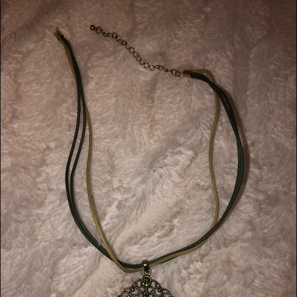PENDANT NECKLACE - Picture 4 of 4